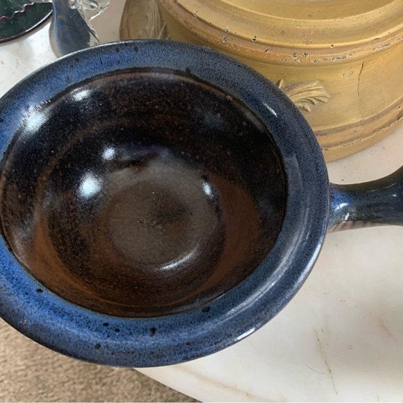 Stoneware Soup Bowl w/Handle - Picture 2 of 5
